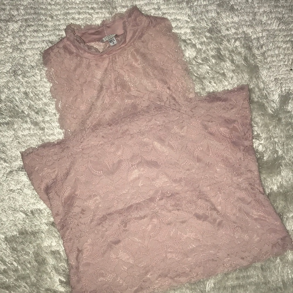 Guess Baby Pink Lace Top💓